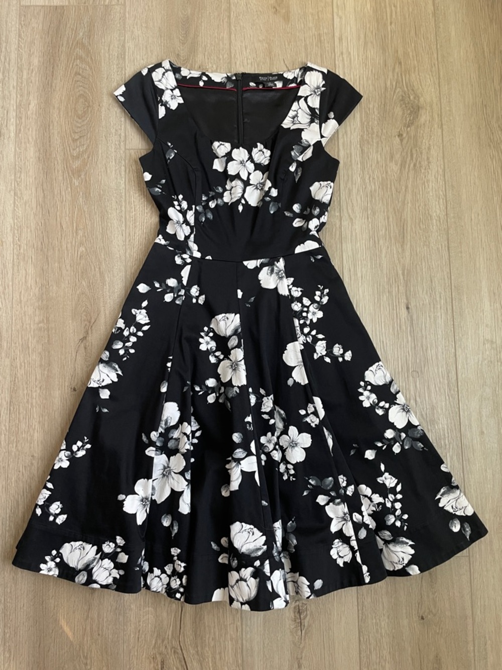 White House | Black Market Floral Fit & Flare Dress